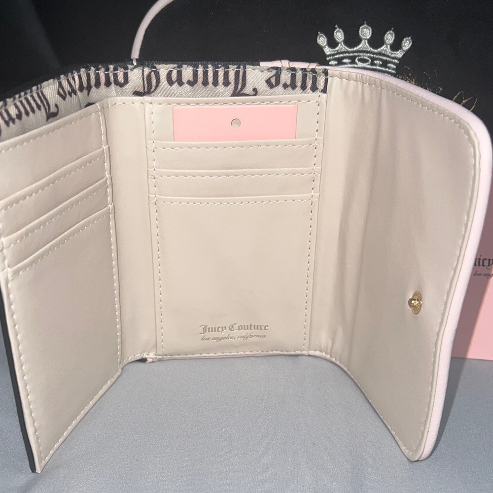 Juicy Couture Black and Pink Crossbody Bag with Wallet - Picture 3 of 9